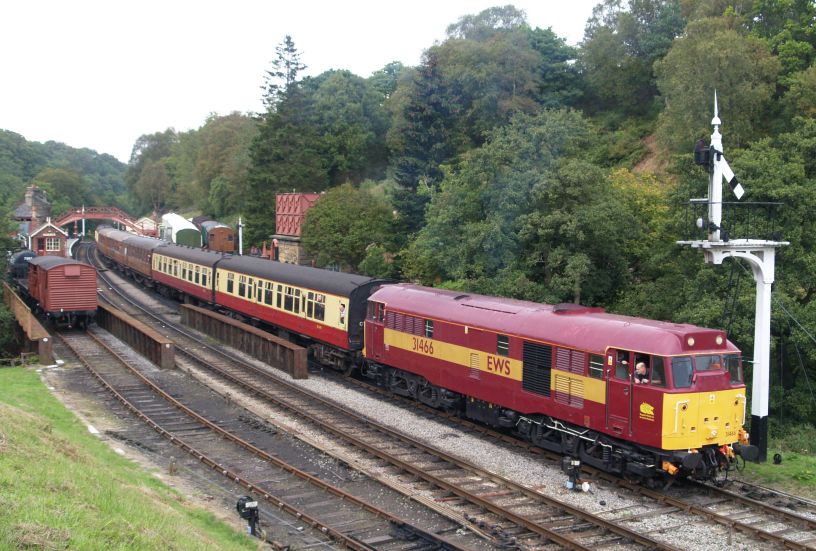 History of Class 31 Brush Traction/English Electric A1A-A1A Diesel ...